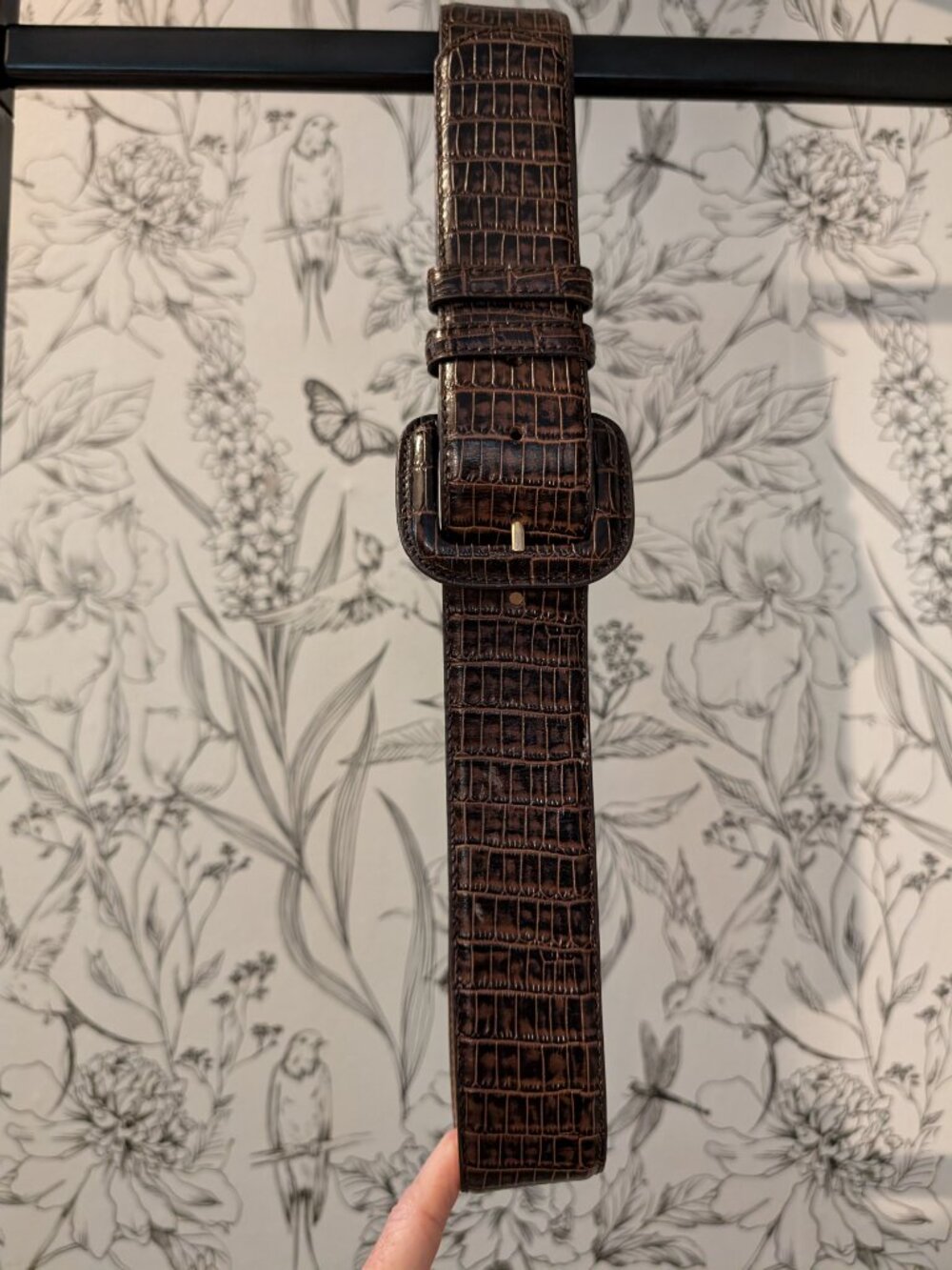 Banana Republic wide leather belt - Picture 3 of 13